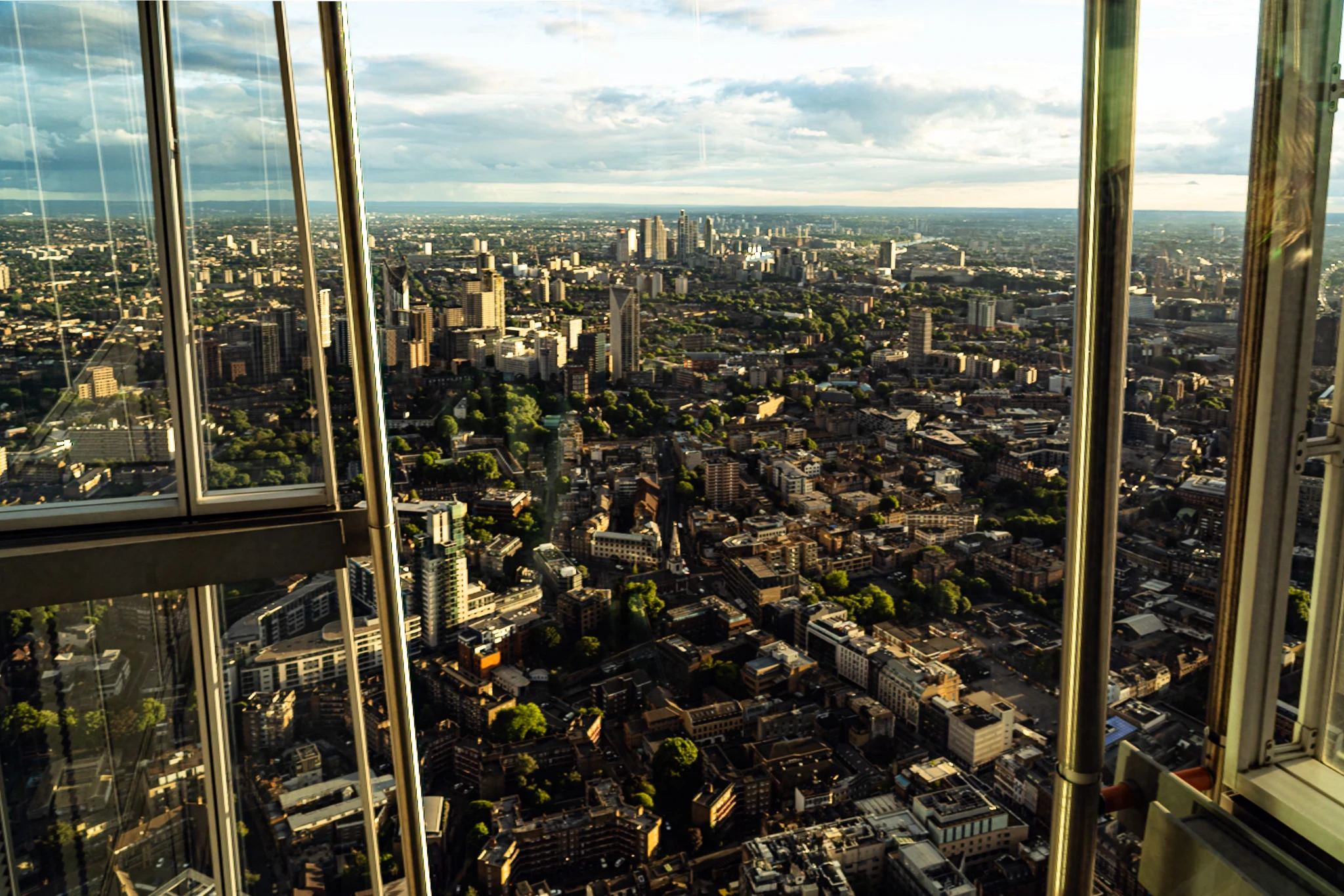 londyn-panorama-przez-okna-tarasu-the-shard