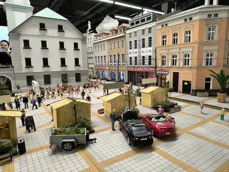 Kolejkowo Gliwice brama osiedla Sielanka