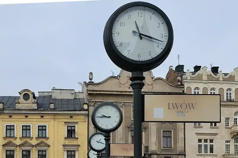 Szpitalna krakow plac zegarowy