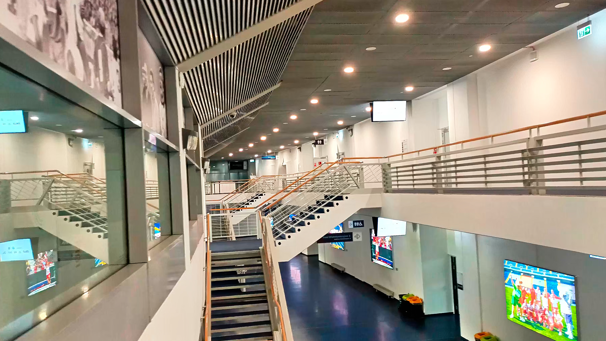 Wnętrze Stadionu Śląskiego Wnętrze Stadionu Śląskiego